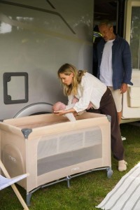 MOMI Cestovní postýlka BELOVE PLUS