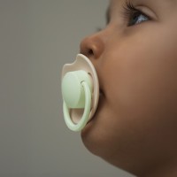 LOVI Dudlík svítící silikonový dynamický PRIME 2ks Ivory/Blush