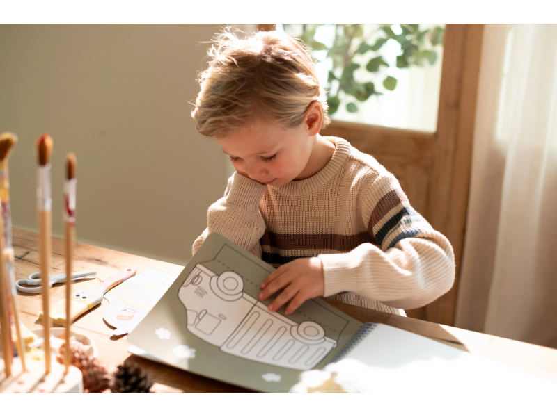 LITTLE DUTCH Kniha s vystřihovacími auty Jim