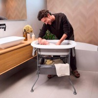 KINDERKRAFT Stolek přebalovací s vaničkou Bubbly