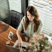 PETITE&MARS Chůvička dětská digitální EVE 5.0