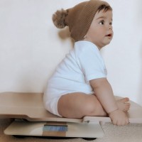 BBLÜV Kojenecká váha Kilö Pro