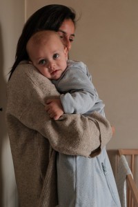 LODGER Spací pytel s rukávy Matcha