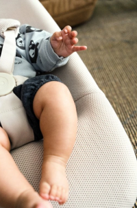 STOKKE YOGA™ Baby Bouncer & Swing Lehátko