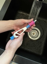 ZDRAVÁ LÁHEV Kartáč na víčka a zátky malý