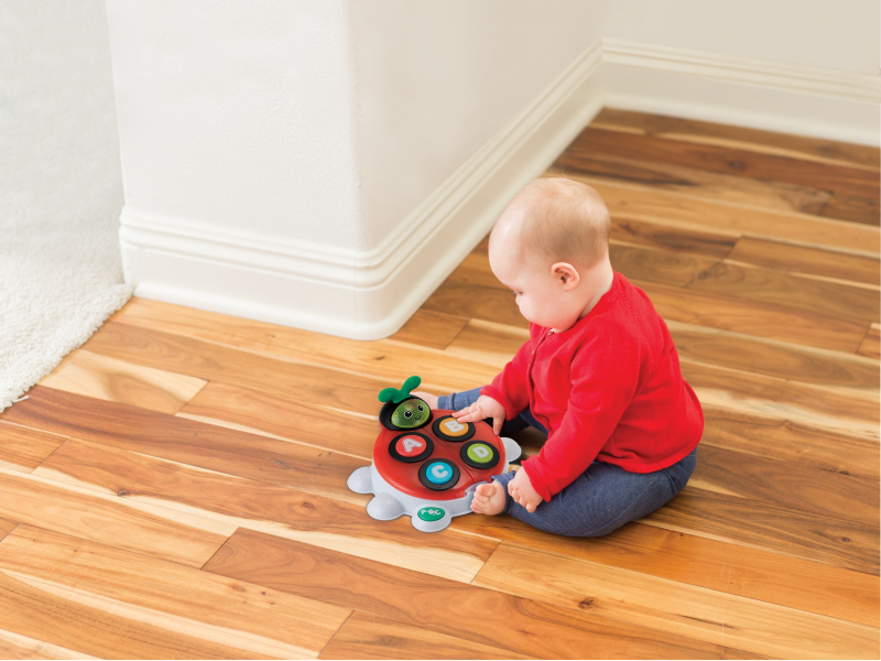 INFANTINO Hudební beruška Alphabet & Colors