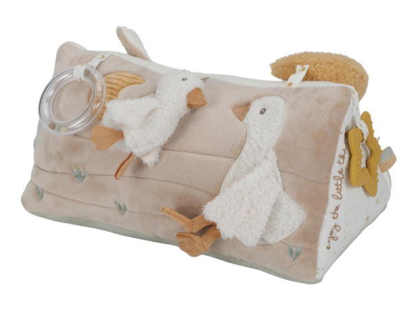 LITTLE DUTCH Polštářek trojhranný s aktivitami Newborn Naturals - Newborn Naturals