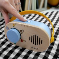 BABY EINSTEIN Hračka hudební rádio Discovery Radio™ HAPE 6m+