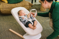STOKKE YOGA™ Baby Bouncer & Swing Lehátko