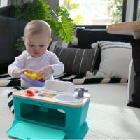 BABY EINSTEIN Hračka hudební Kuchyňka Magic Touch Kitchen™ Pretend to Cook HAPE 9m+