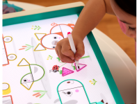 B-TOYS Hrací pult výukový Look & Shine