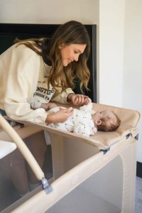 MOMI Cestovní postýlka BELOVE PLUS