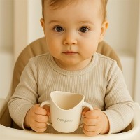 BABYONO Ergonomický plastový tréninkový hrnek FLOW