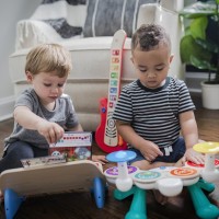 BABY EINSTEIN Hračka hudební Set bubnů Together in Tune Drums™ 12m+