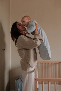 LODGER Spací pytel s rukávy Matcha