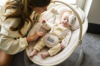 MOMI Elektrické houpátko KENANI béžové