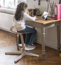 STOKKE® Nomi® chair WALNUT (ořech) Rostoucí židlička