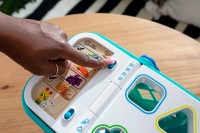 BABY EINSTEIN Košík nákupní Magic Touch HAPE 9m+