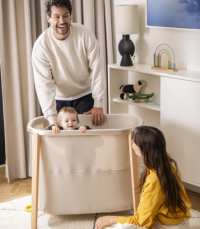 STOKKE® Snoozi™ dětská postýlka