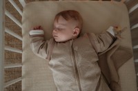 LODGER Spací pytel s rukávy Matcha