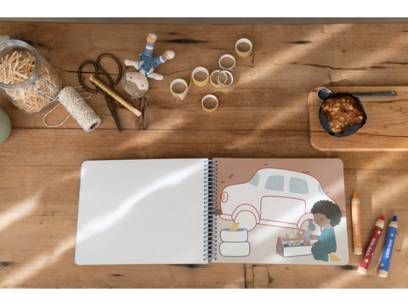 LITTLE DUTCH Omalovánky s pastelkami Doprava Jim