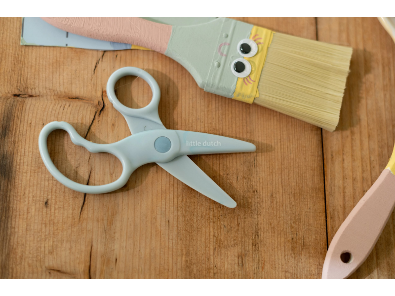 LITTLE DUTCH Kniha s vystřihovacími auty Jim