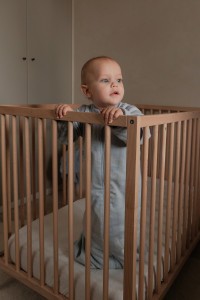 LODGER Spací pytel s rukávy Matcha