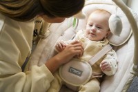 MOMI Elektrické houpátko KENANI béžové