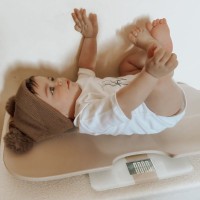 BBLÜV Kojenecká váha Kilö Pro